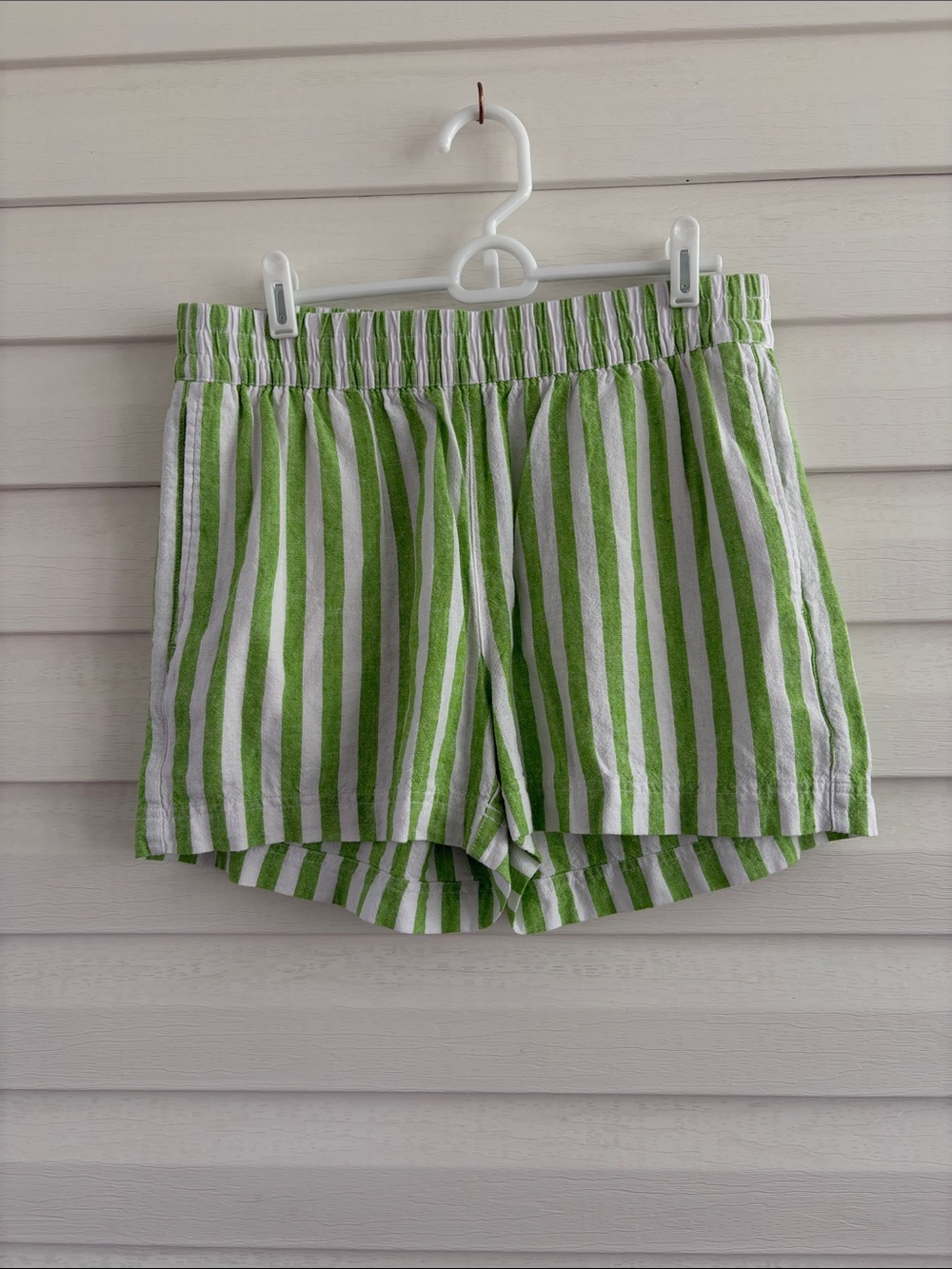 Old Navy Linen Blend Striped Shorts Medium Green & White Coastal Summer Pull On
